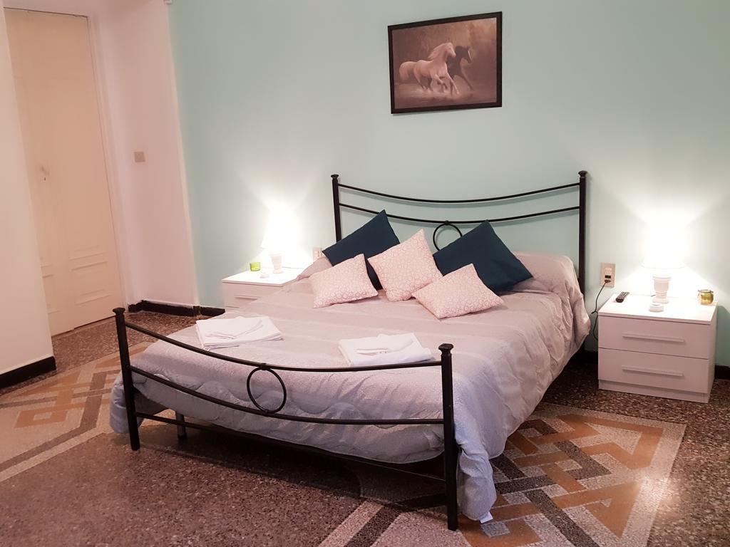 Royal Guest house Genoa
